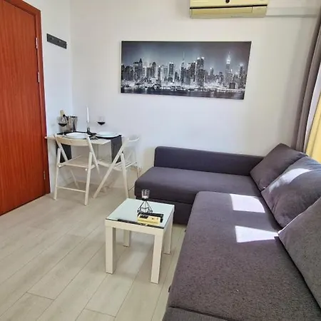Penthouse Studio Cacao Beach Daire *